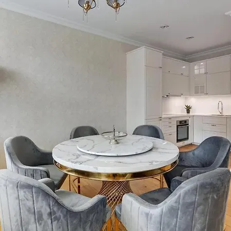 Faltom 7 Centrum Abrahama